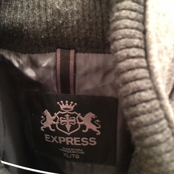 Express jacket plus v necks - Picture 2 of 5